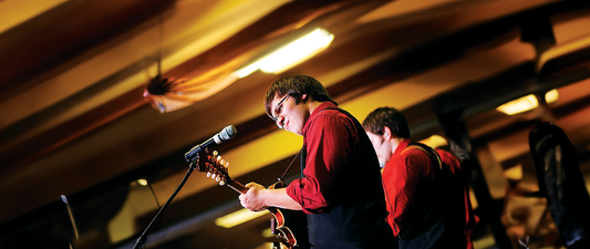 #009 - Interview with LEE MARTIN - Bluegrass Martins by Sandi Millar Lesson Pros