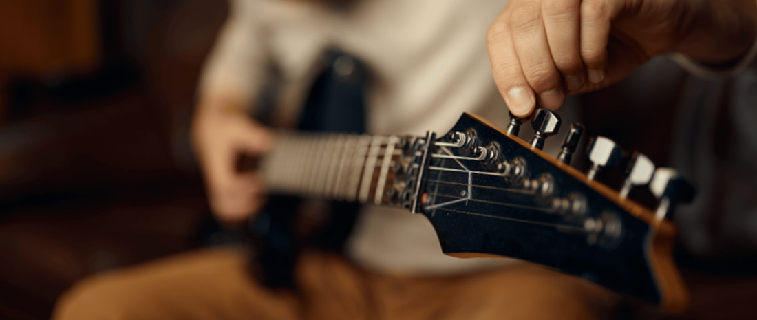 #027 - Online Guitar Lessons Versus Private Guitar Lessons - Lesson Pros
